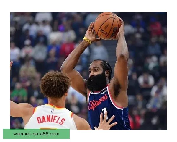 米切尔赞哈登助力球队成功 称没有团队协作无法走到今天