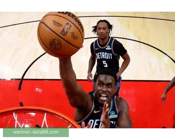 勇士失误25次惨败活塞 追梦无得分撞伤女球迷 波尔津吉斯仅得5分伤退